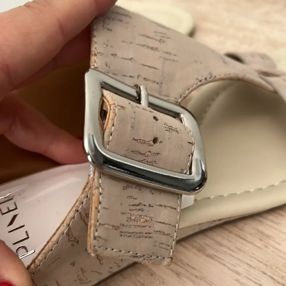 Donald Pliner Vine Wedge Sandals in Tan Sz 7 NWOB